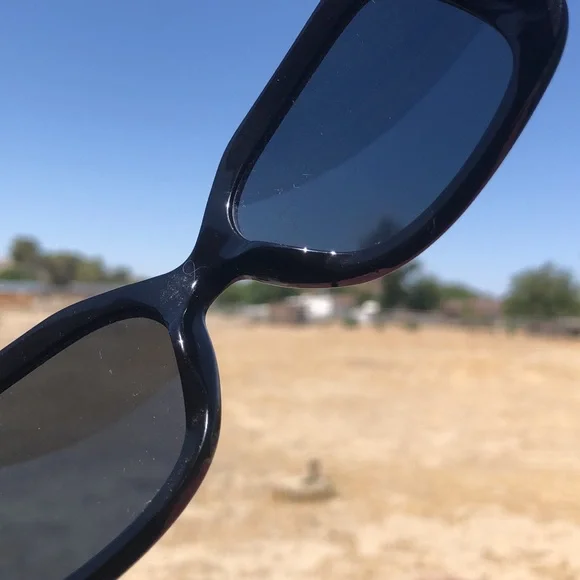 Chanel glasses scratched lens authentic see description - Picture 9 of 15